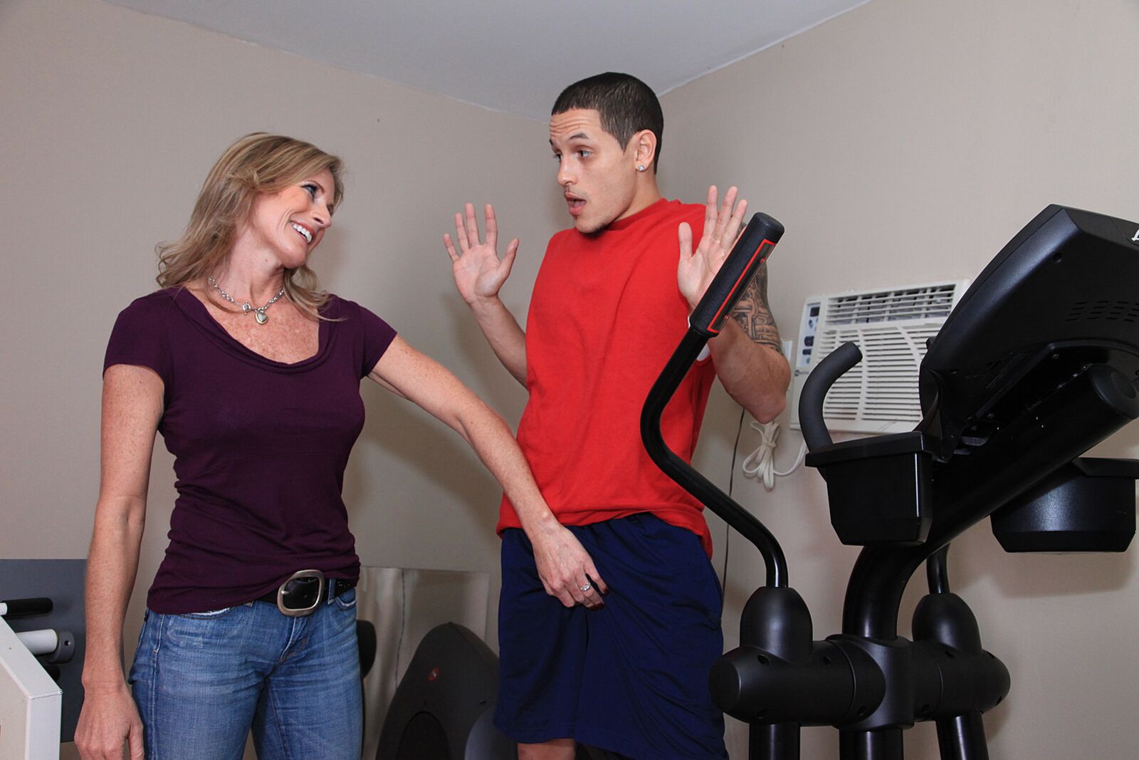 Commando Gets Picked Up At The Gym By Jade Jamison