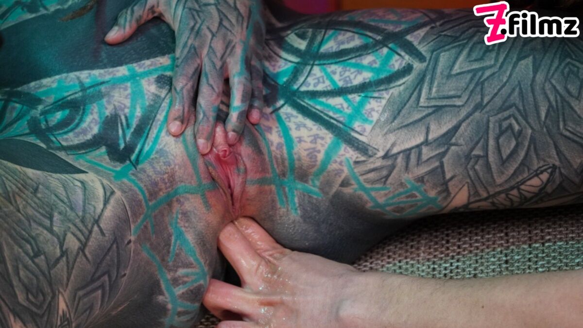 2 heavy tattoo girls get ass fucked by a big dick