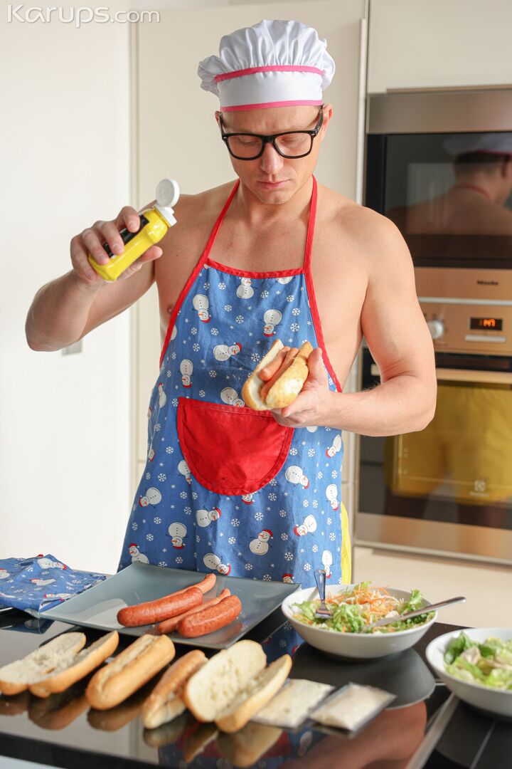 HOT DOG DELIGHT