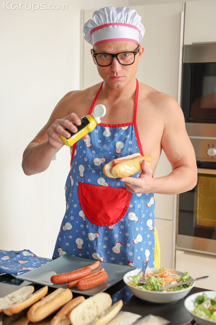 HOT DOG DELIGHT