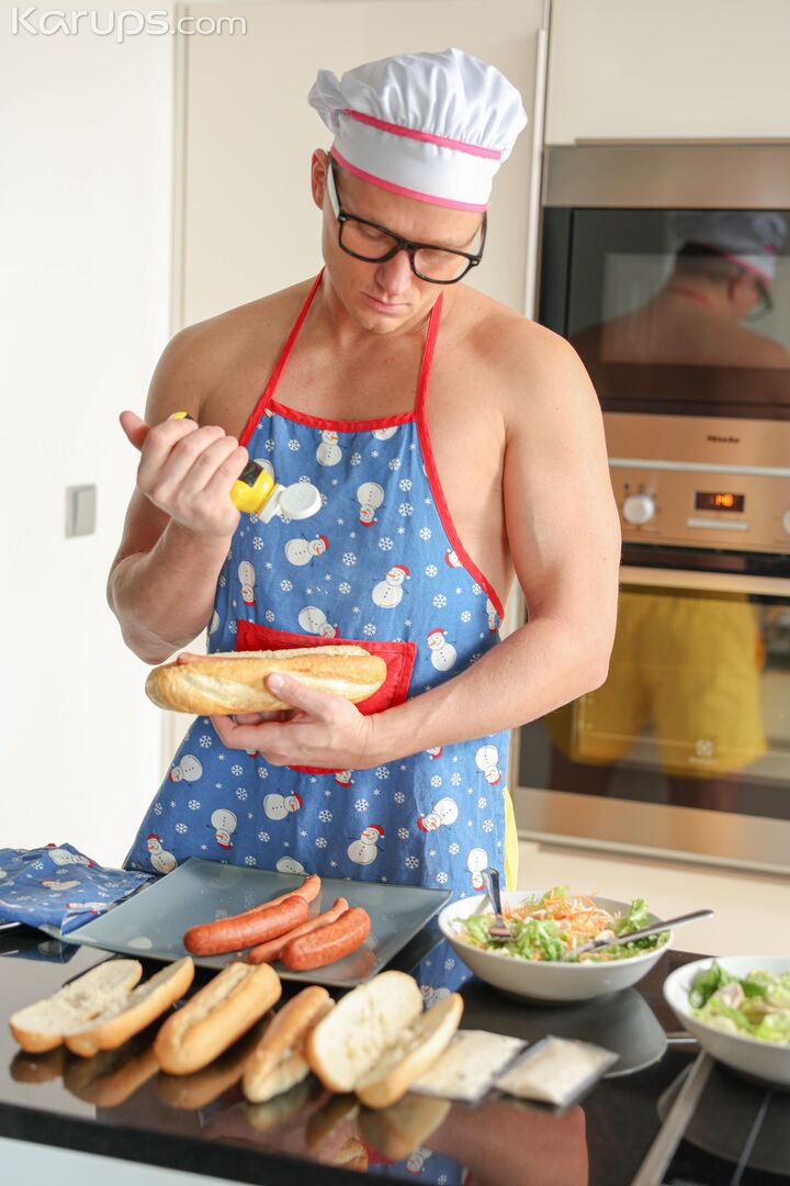 HOT DOG DELIGHT