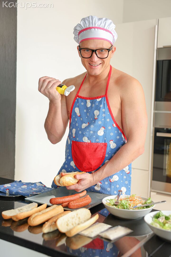 HOT DOG DELIGHT