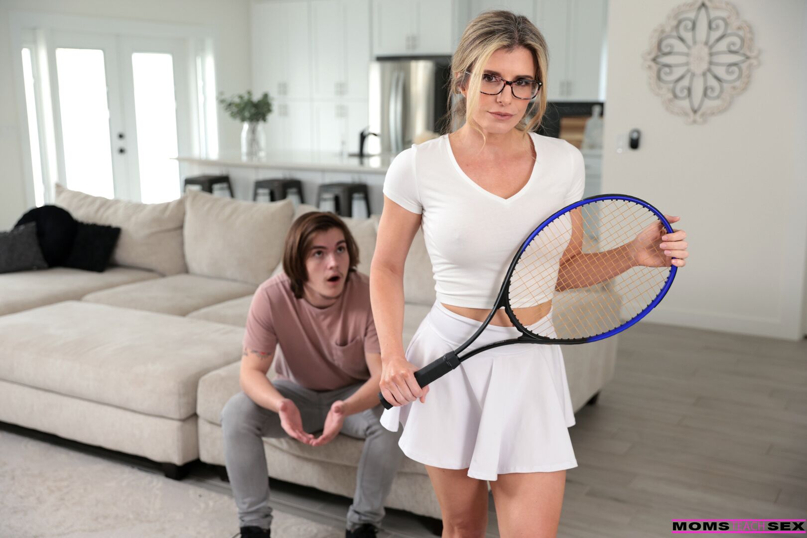 Stepmom Helps Me Sharpen Up My Game - S19:E9