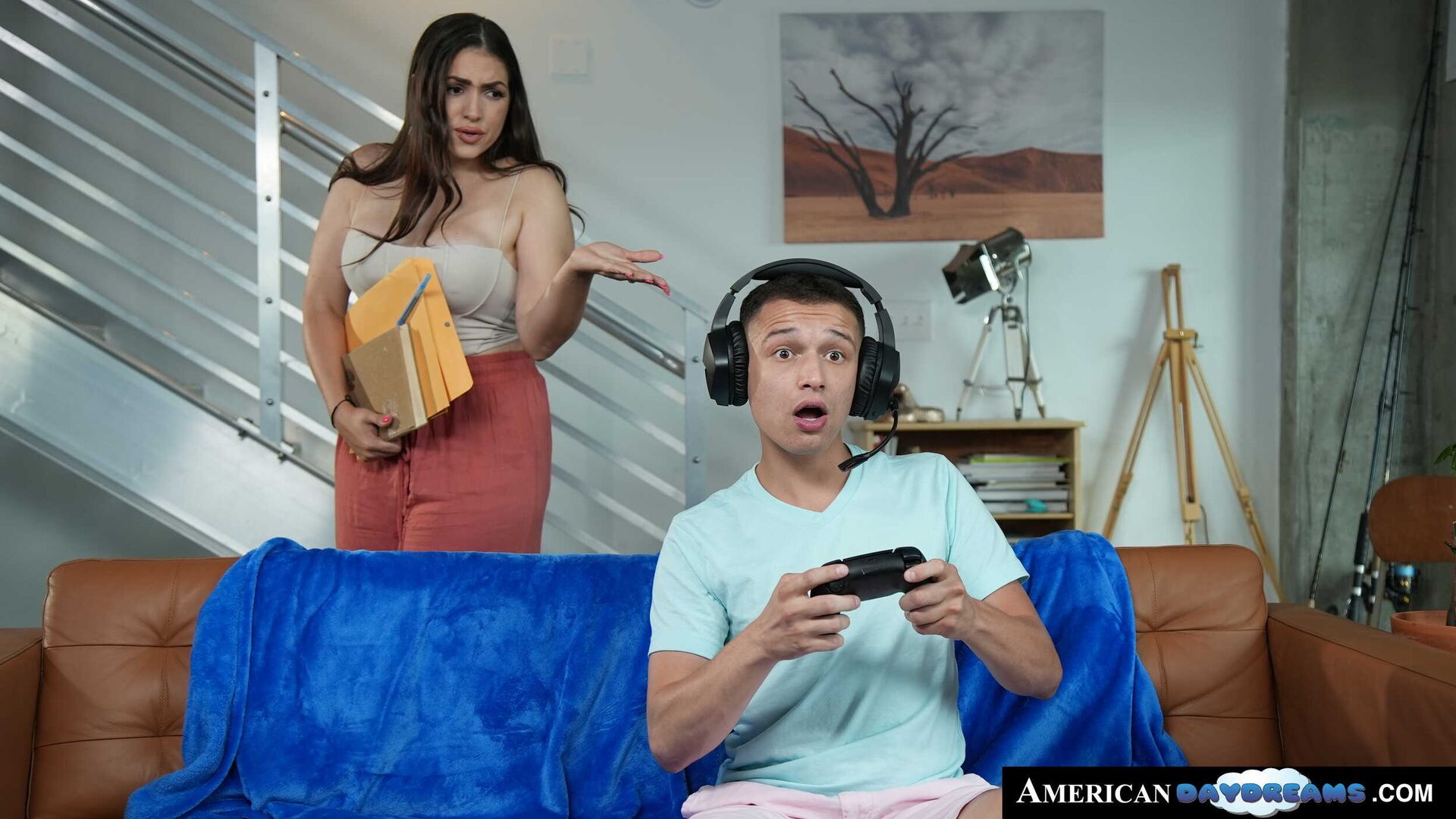 Gamer dreams of riding his tutor's big juicy Italian ass