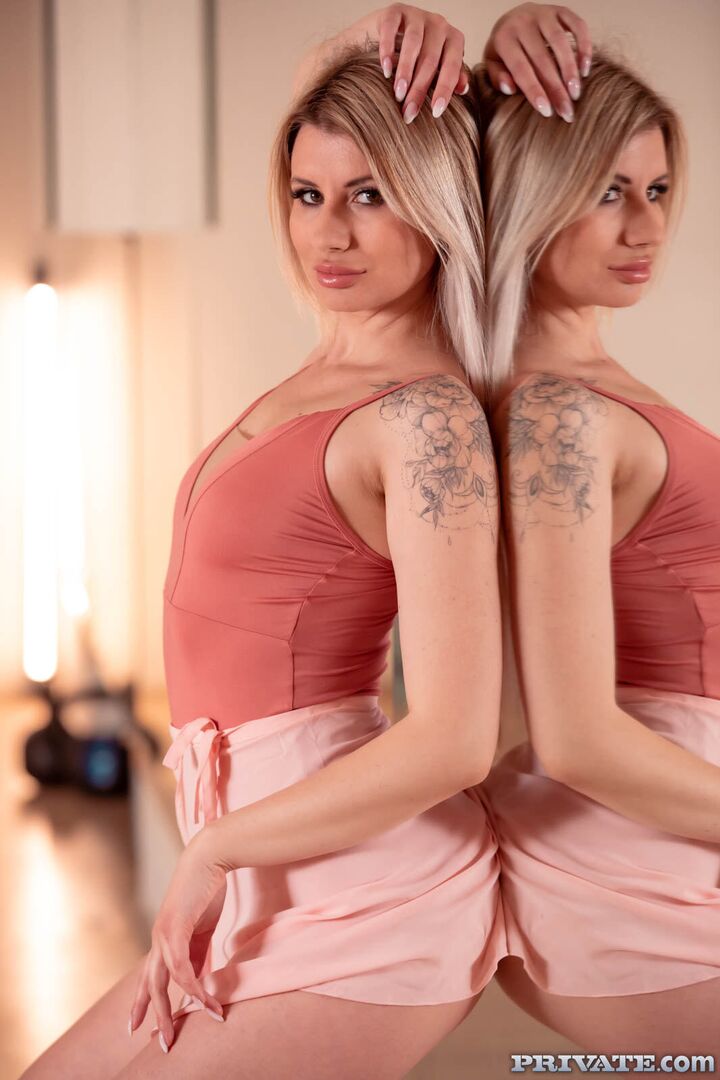 Marsianna Amoon Enjoys Anal at the Dance Studio