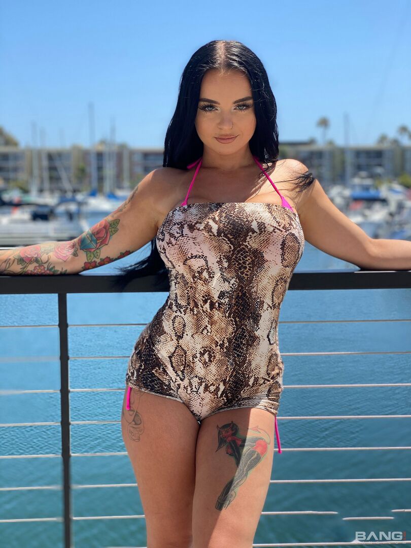 Payton Preslee sucks and tittie fucks all the cum out of his cock