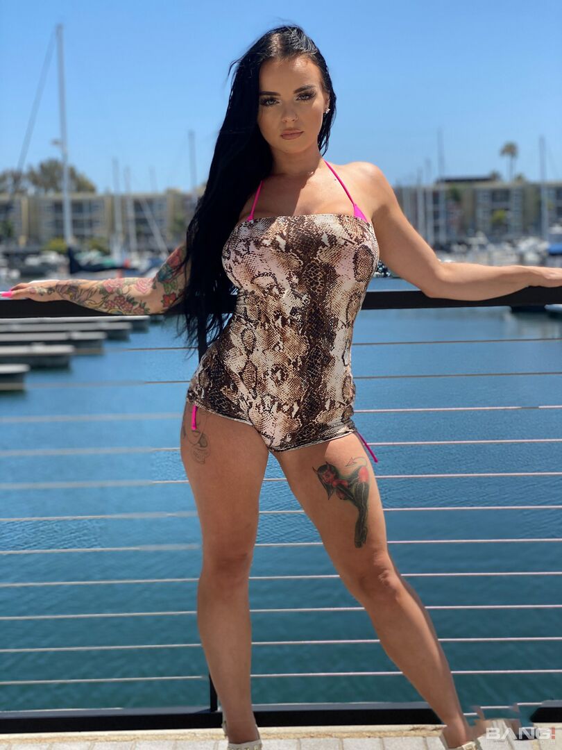 Payton Preslee sucks and tittie fucks all the cum out of his cock