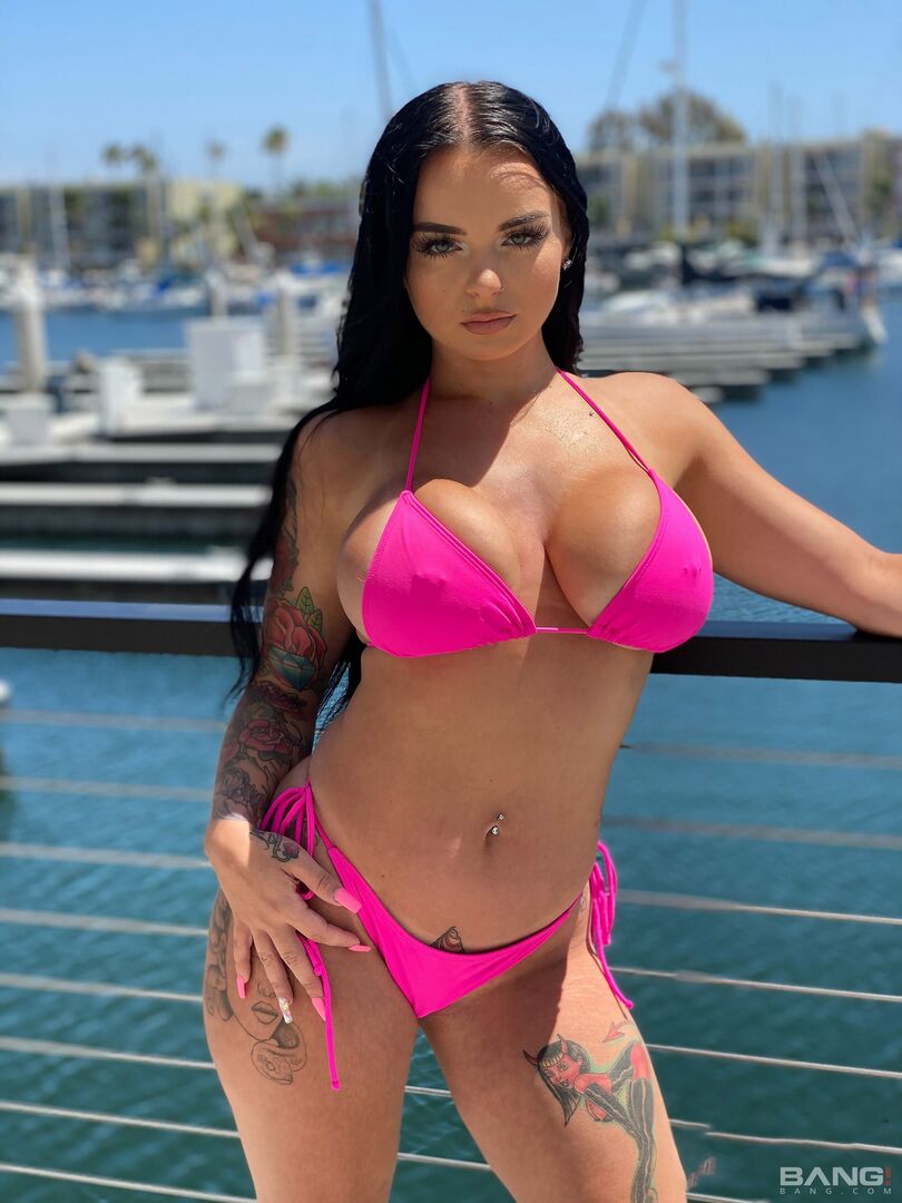 Payton Preslee sucks and tittie fucks all the cum out of his cock