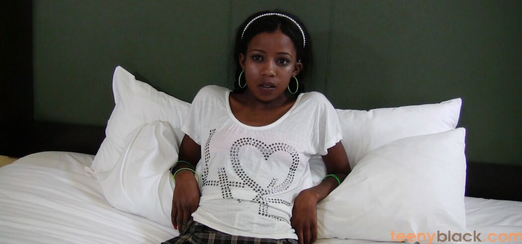 Ebony Schoolgirl Gets Railed Afterschool