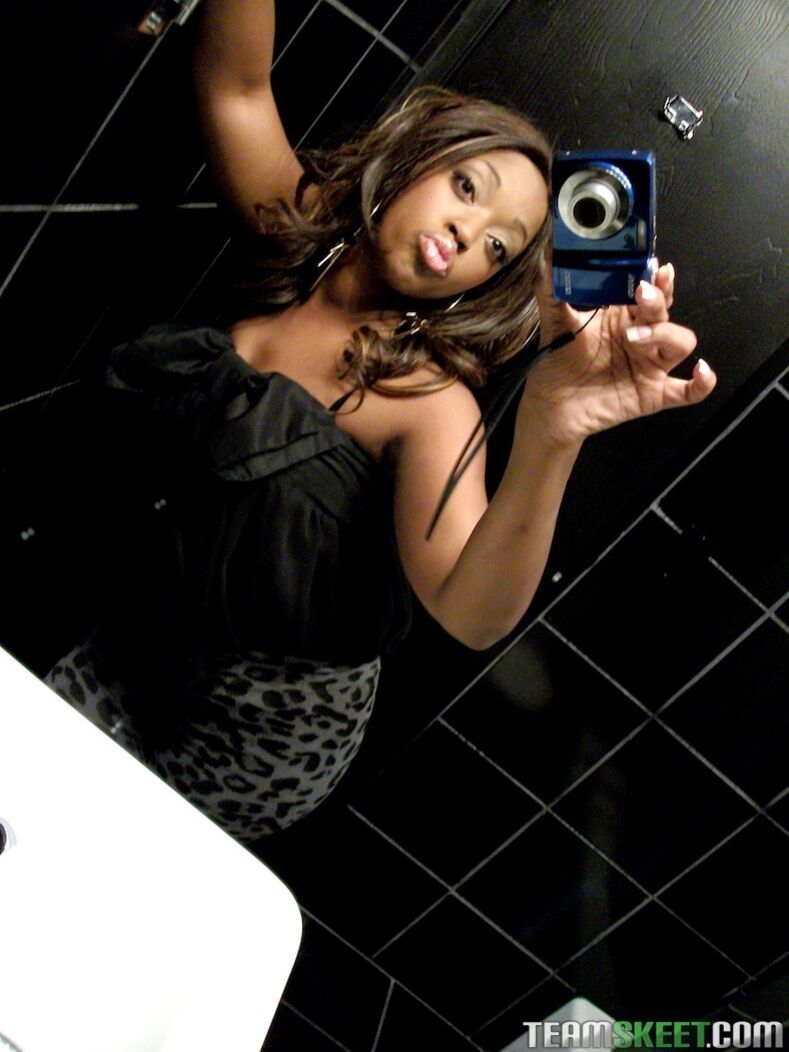 Foxy Roxy 2407