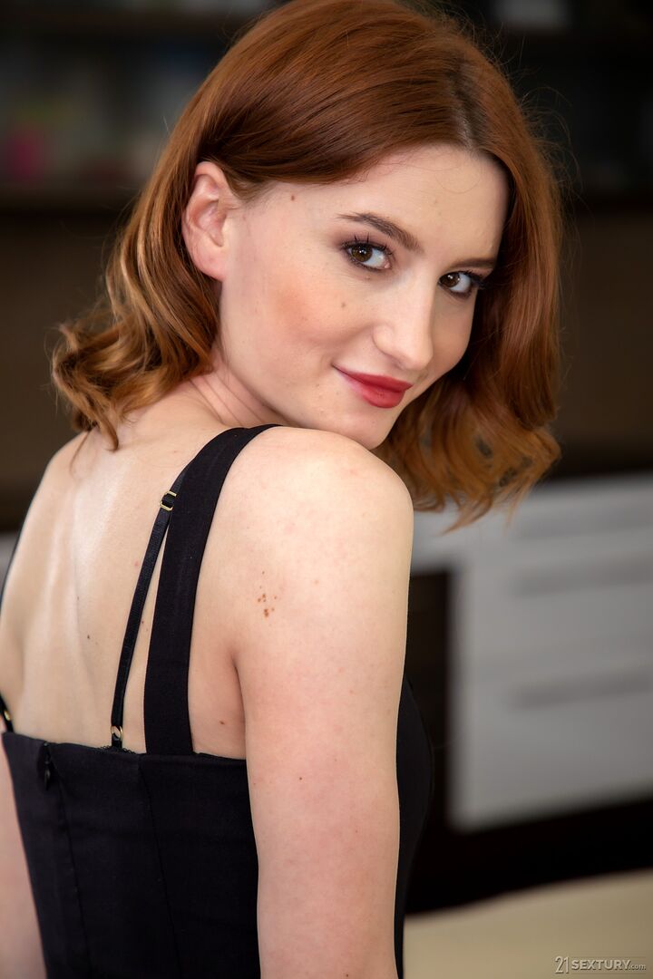 Backdoor Striptease