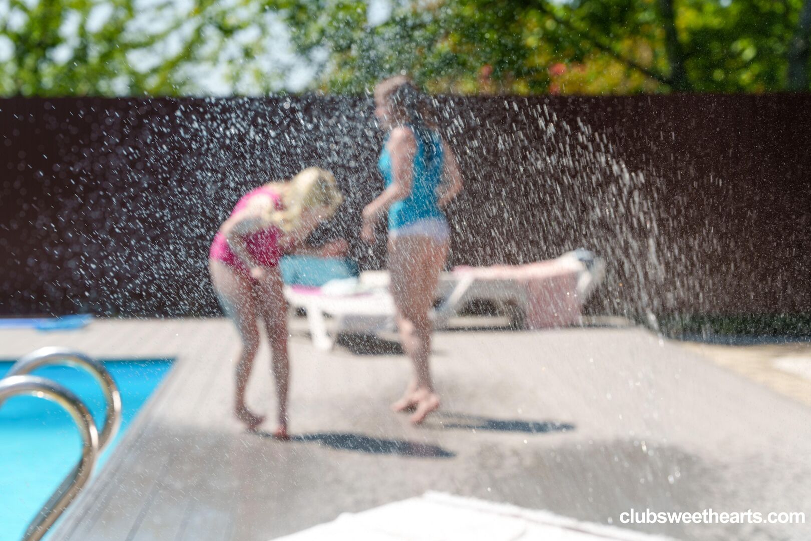 Summer Wet 'n Wild 2/4