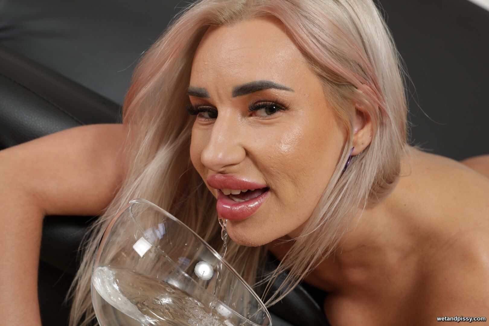 COCO — GOLDEN GOBLET