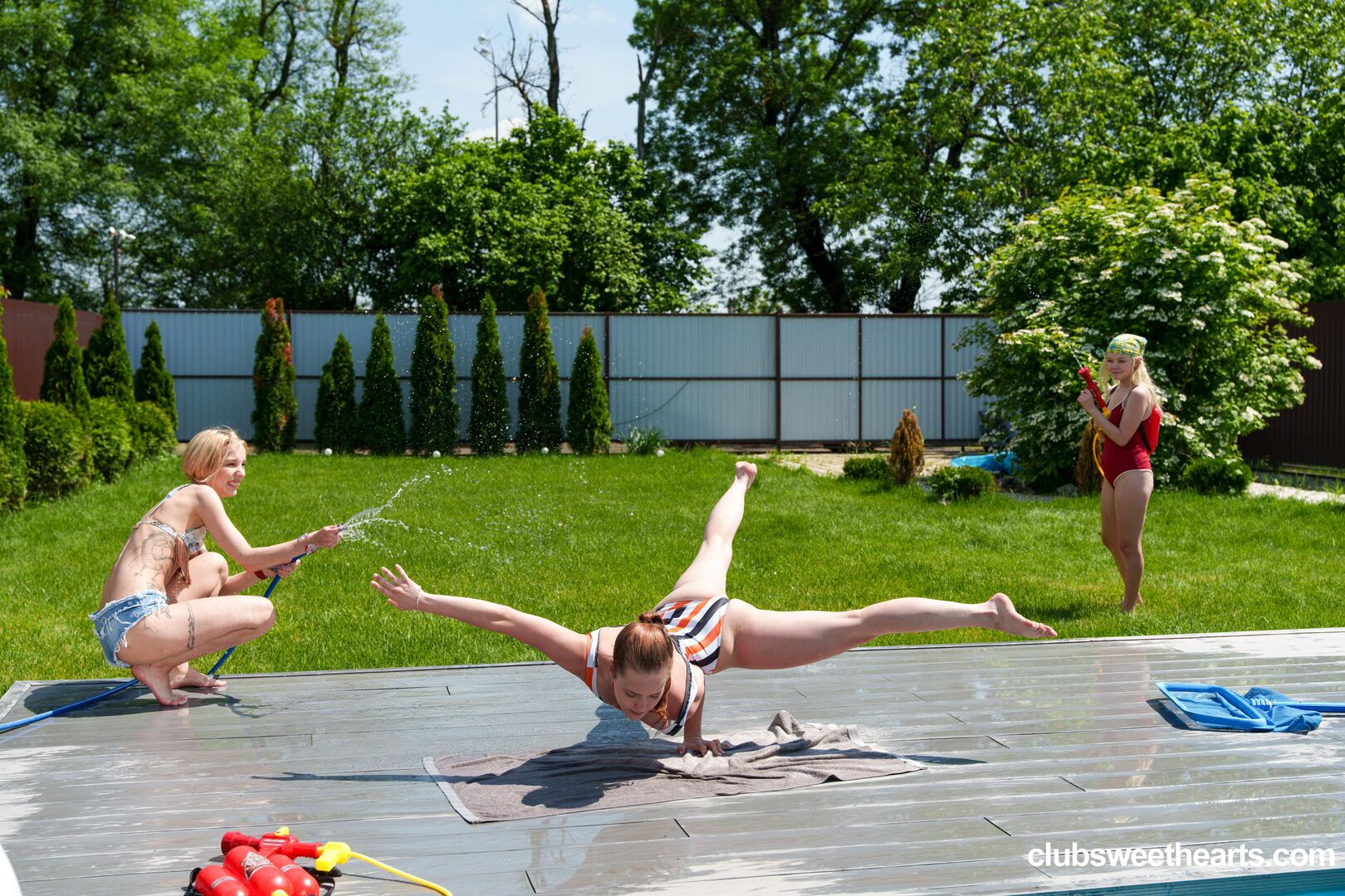 Summer Wet 'n Wild 3/4