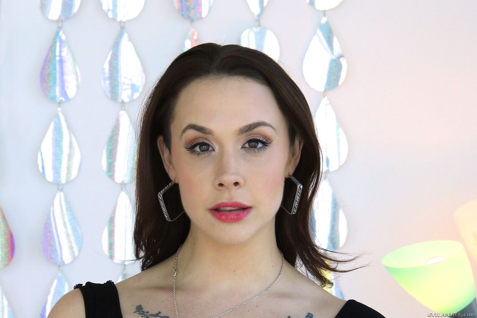 GORGEOUS, GAPING CHANEL'S T & A PLOWED