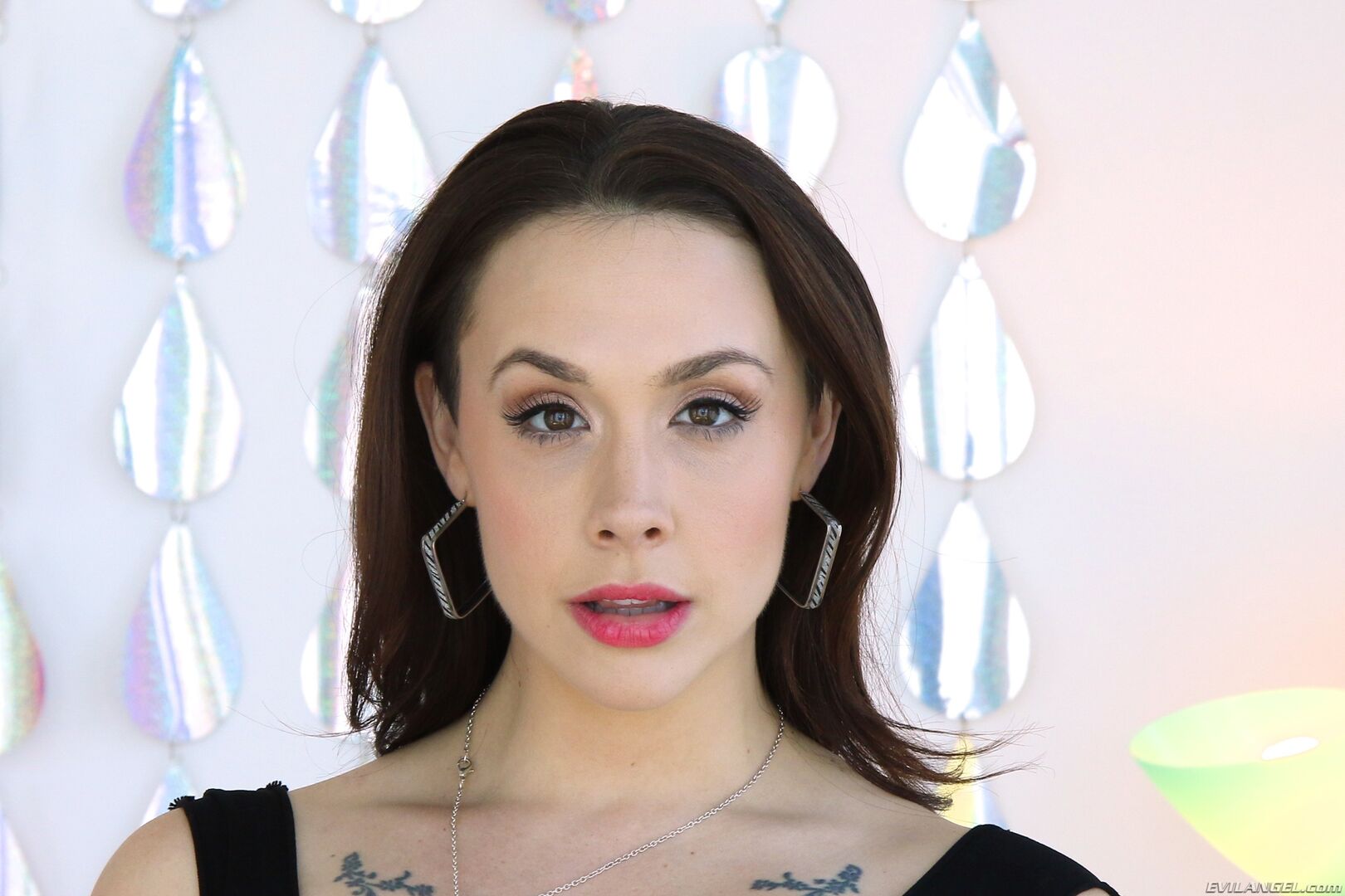 GORGEOUS, GAPING CHANEL'S T & A PLOWED