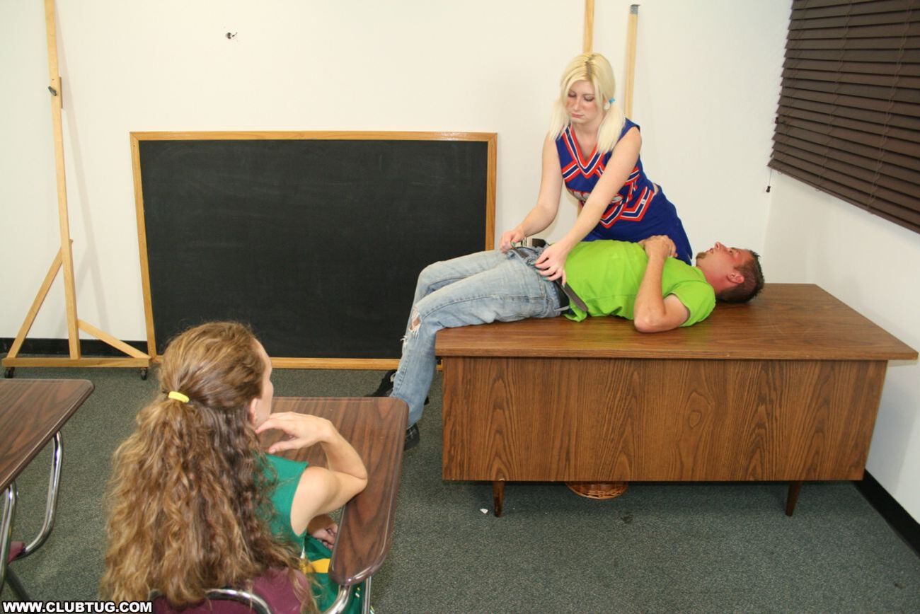 Cheerleader Handjob Competition