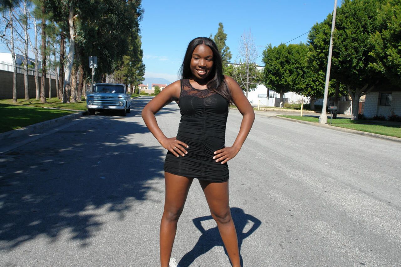 Starving Black Models 2 S 1