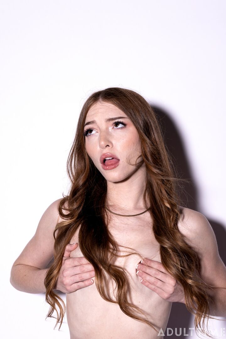 How Women Orgasm - Myra Moans