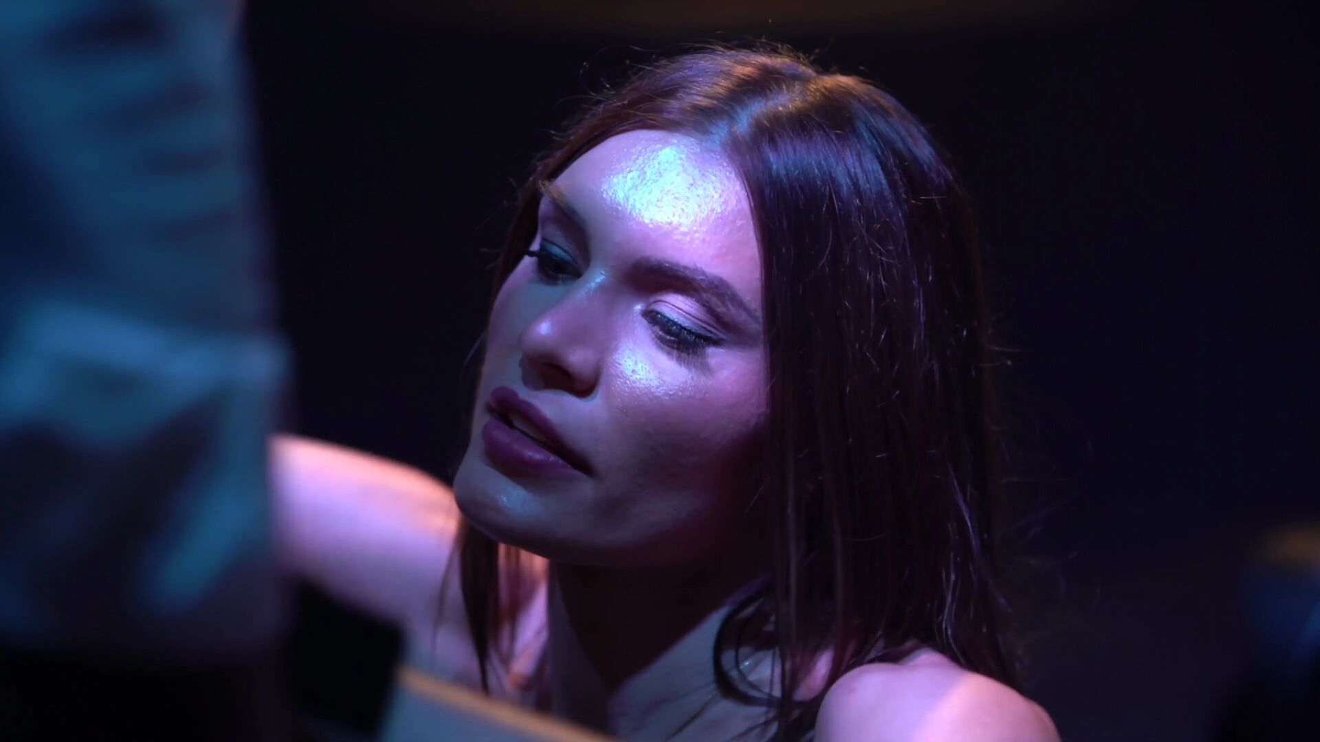 Kitana Negotiates Her Place In Show Business Herself