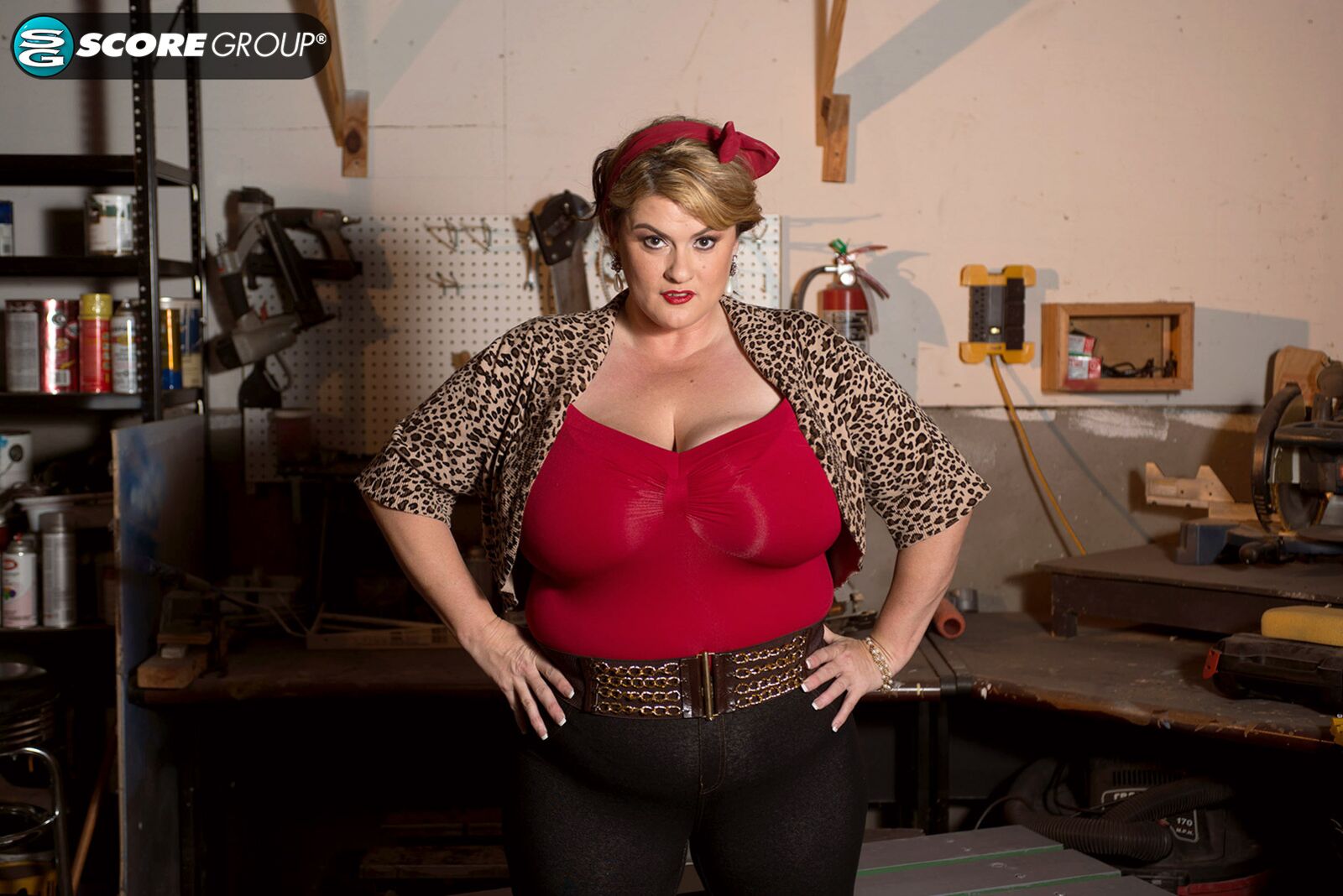 KIMMIE KABOOM: AUTO BUFF AT WORK