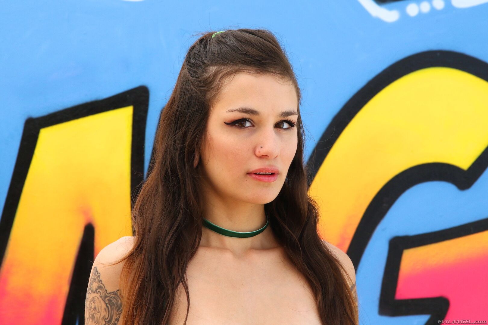 TATTOOED LUNA'S SLOPPY 3-HOLE TRAINING