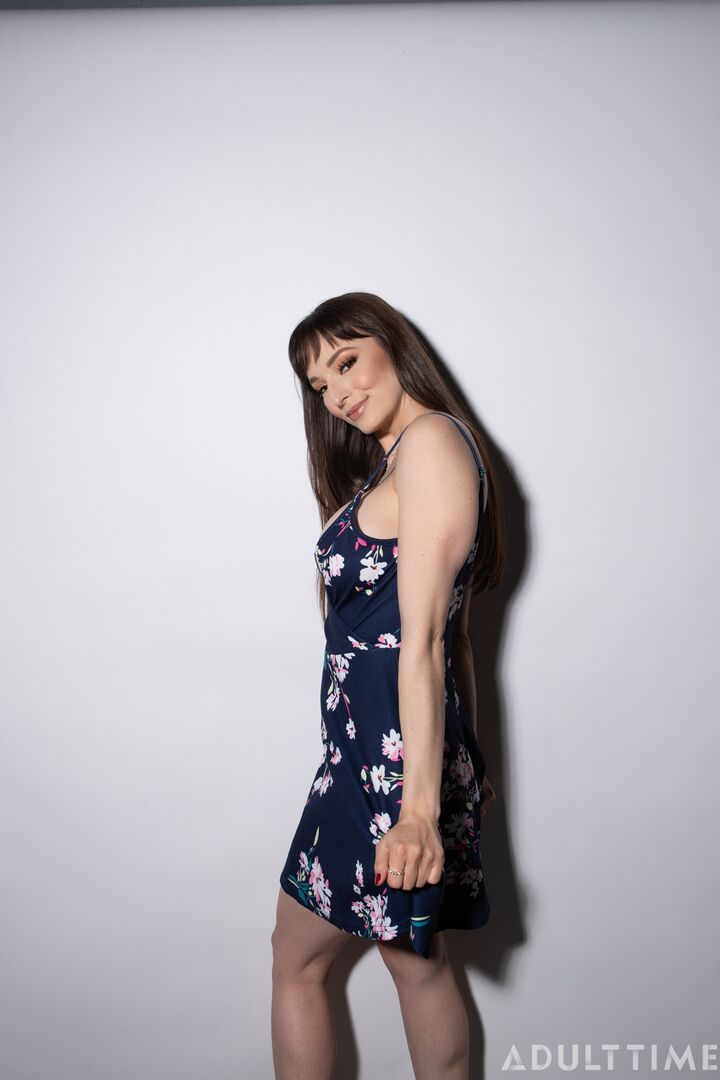 How Women Orgasm - Lexi Luna