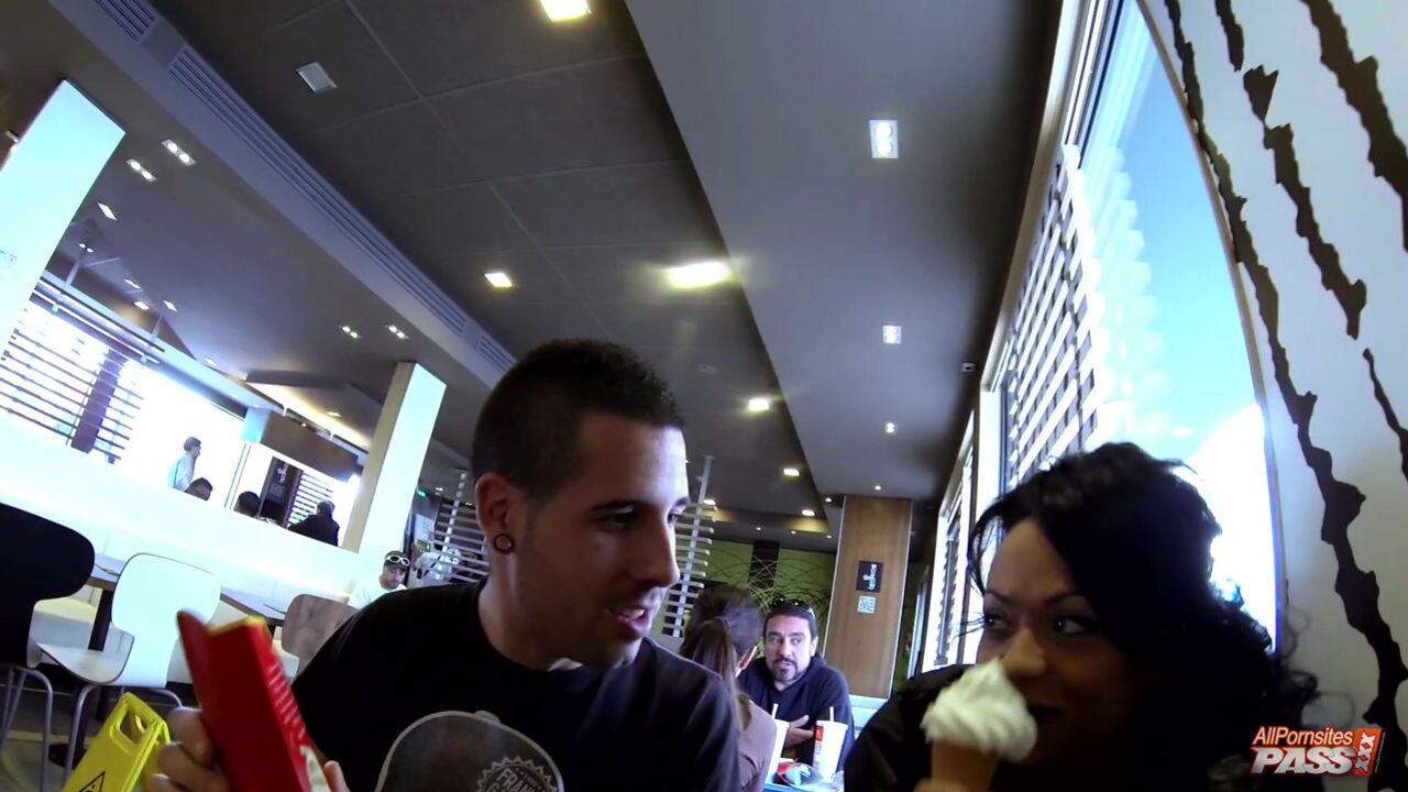 Latina Dunia fucked in public