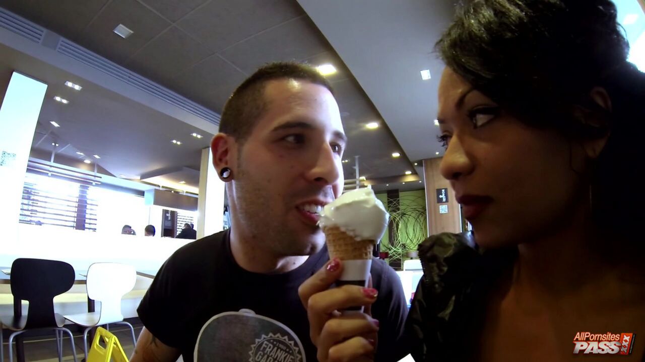 Latina Dunia fucked in public