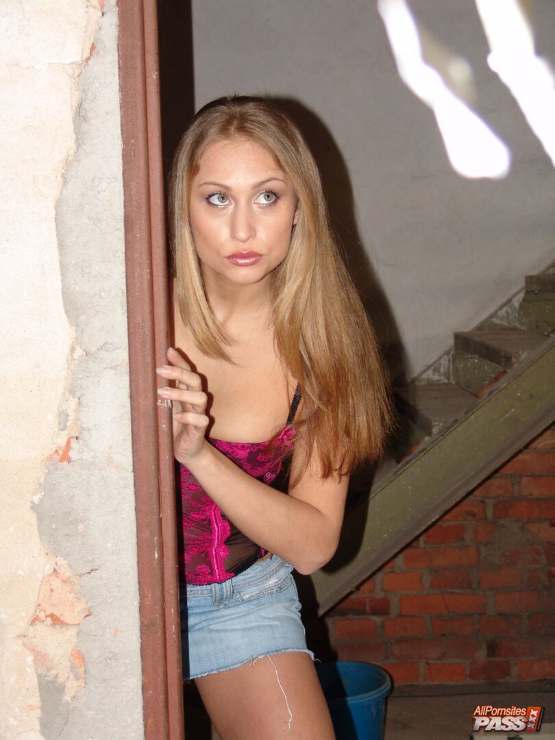 Sabrina White fucks strangers