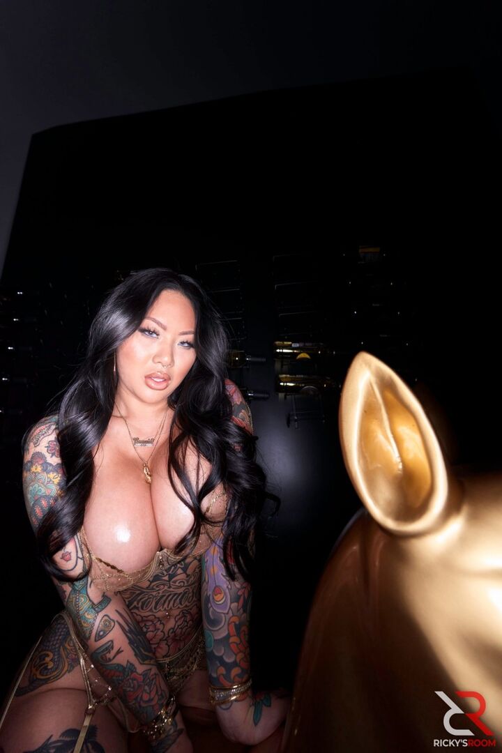 The Champagne Of Pussy