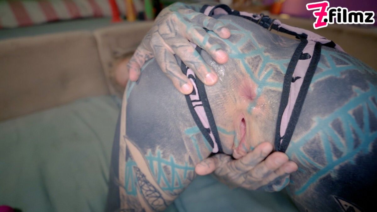 Cute Tattooed Anuskatzz