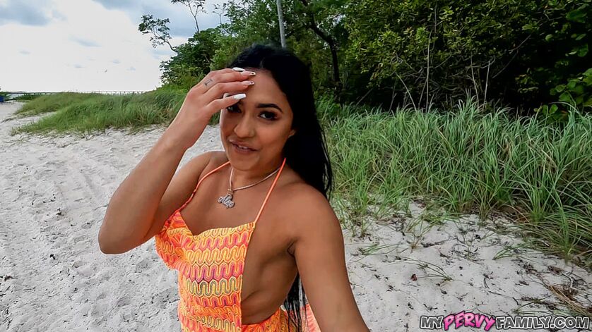 Lame Labor Day Turns Lustful On Public Beach