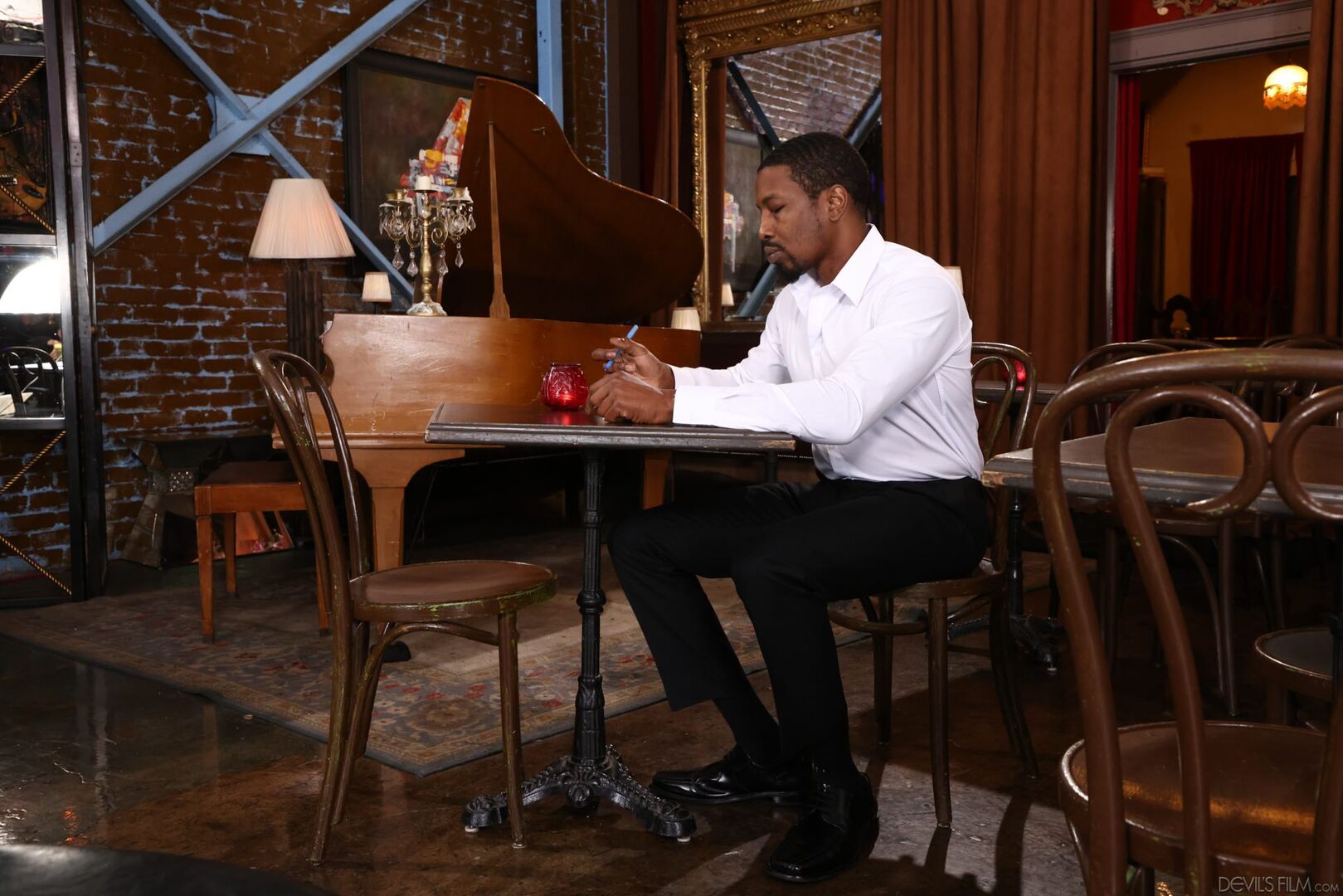 Lesbian's Creampie Cravings #03 - Breezy Bri & Isiah Maxwell