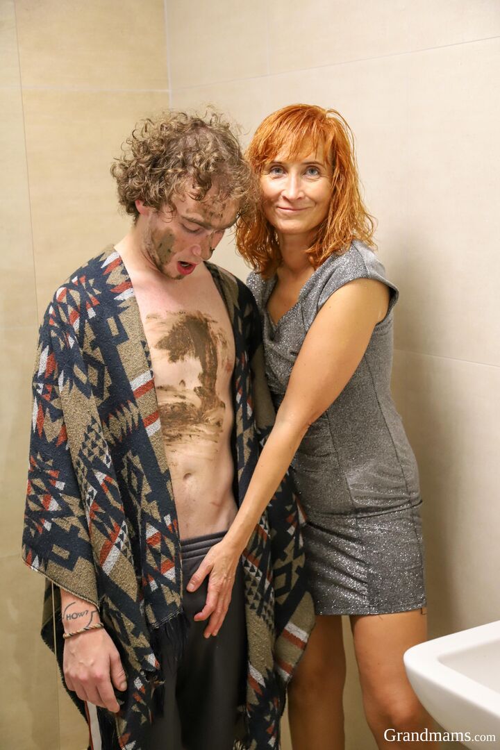 Rich granny loves poor boy's cock