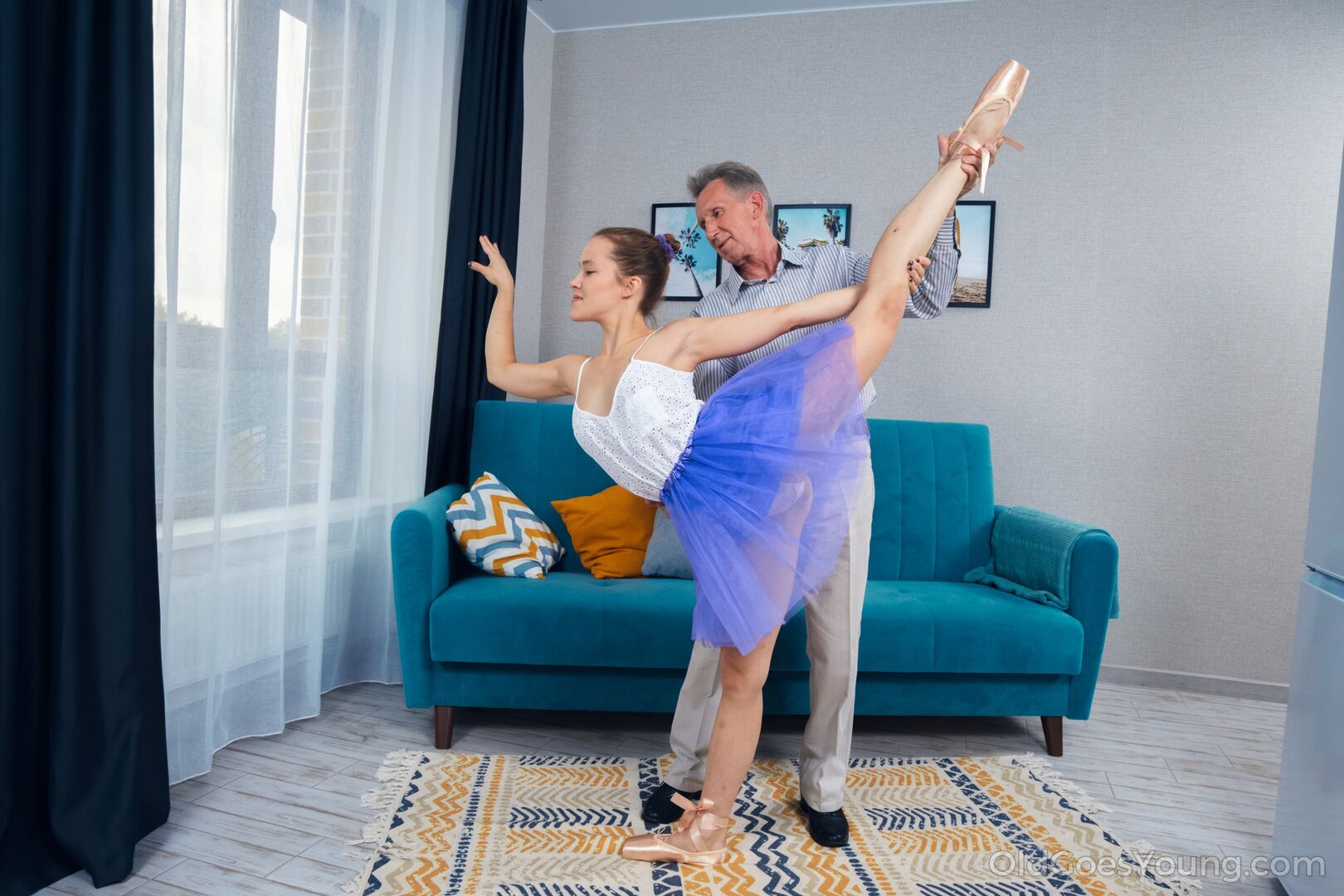Ballet dancer gives a blowjob