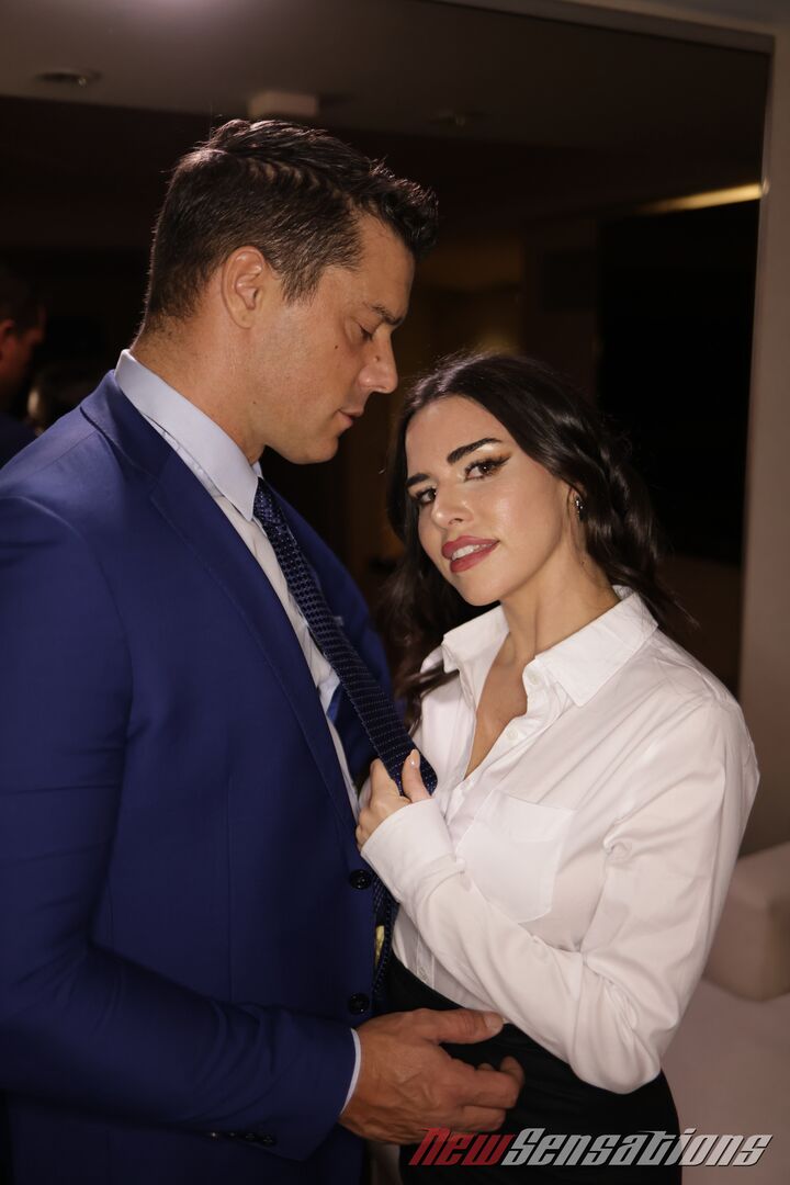 Sexy Suttin Releases Tension With Her New Boss