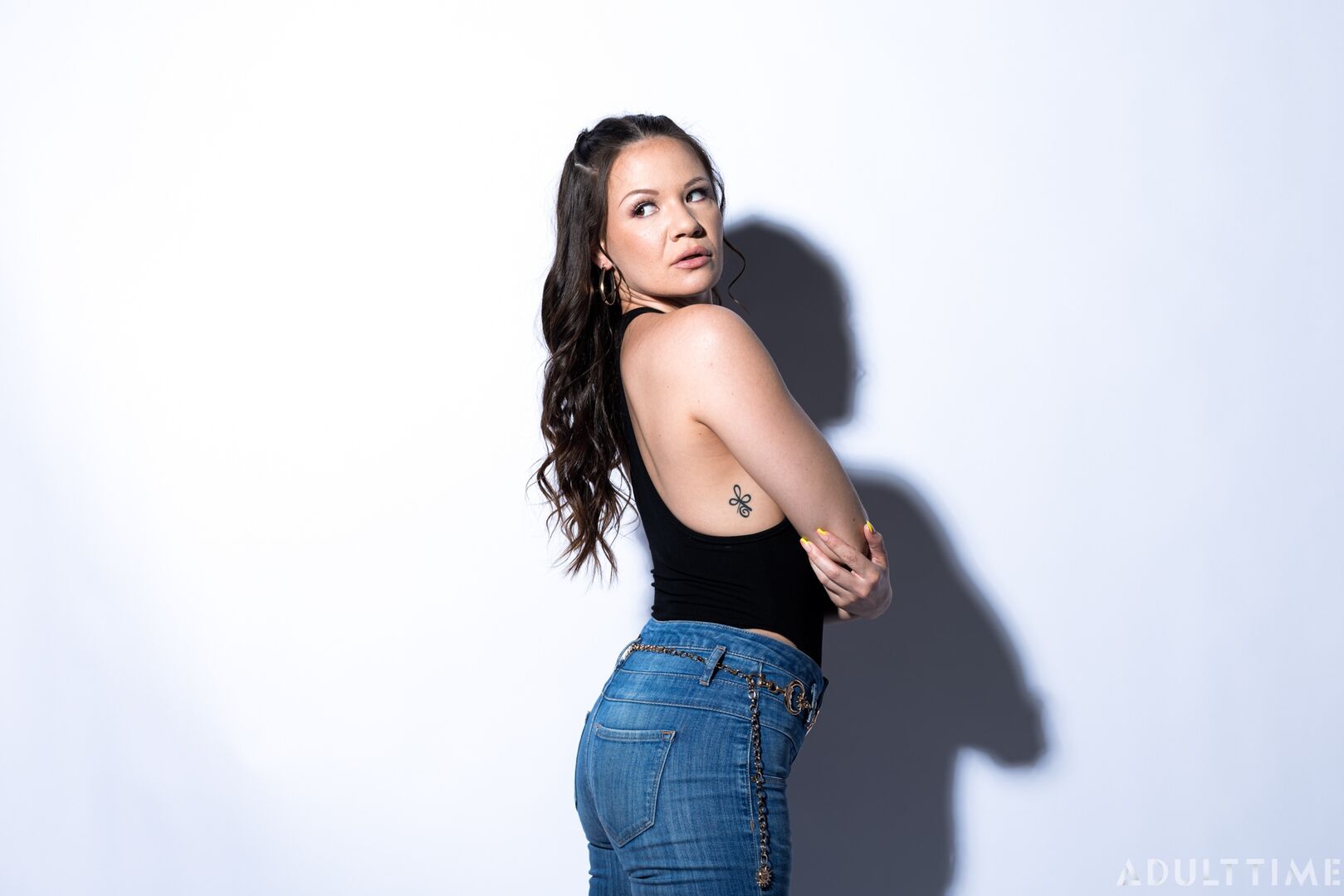 How Women Orgasm - Alison Rey