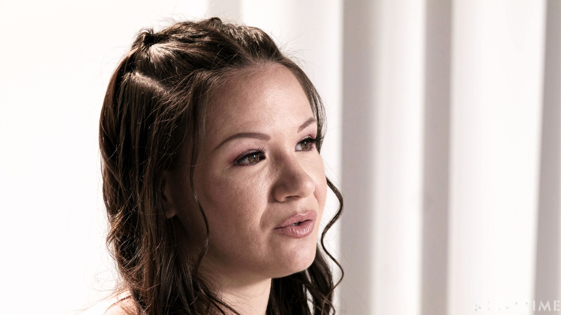 How Women Orgasm - Alison Rey