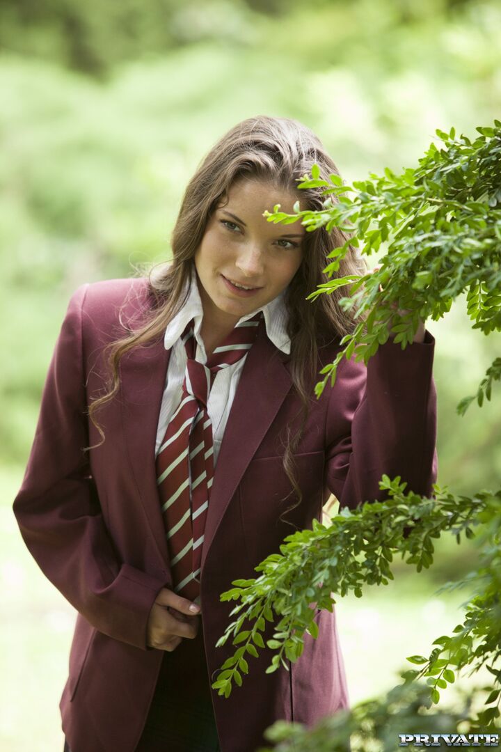 Tight Teen Anita Bellini has both holes plugged by two Gardeners