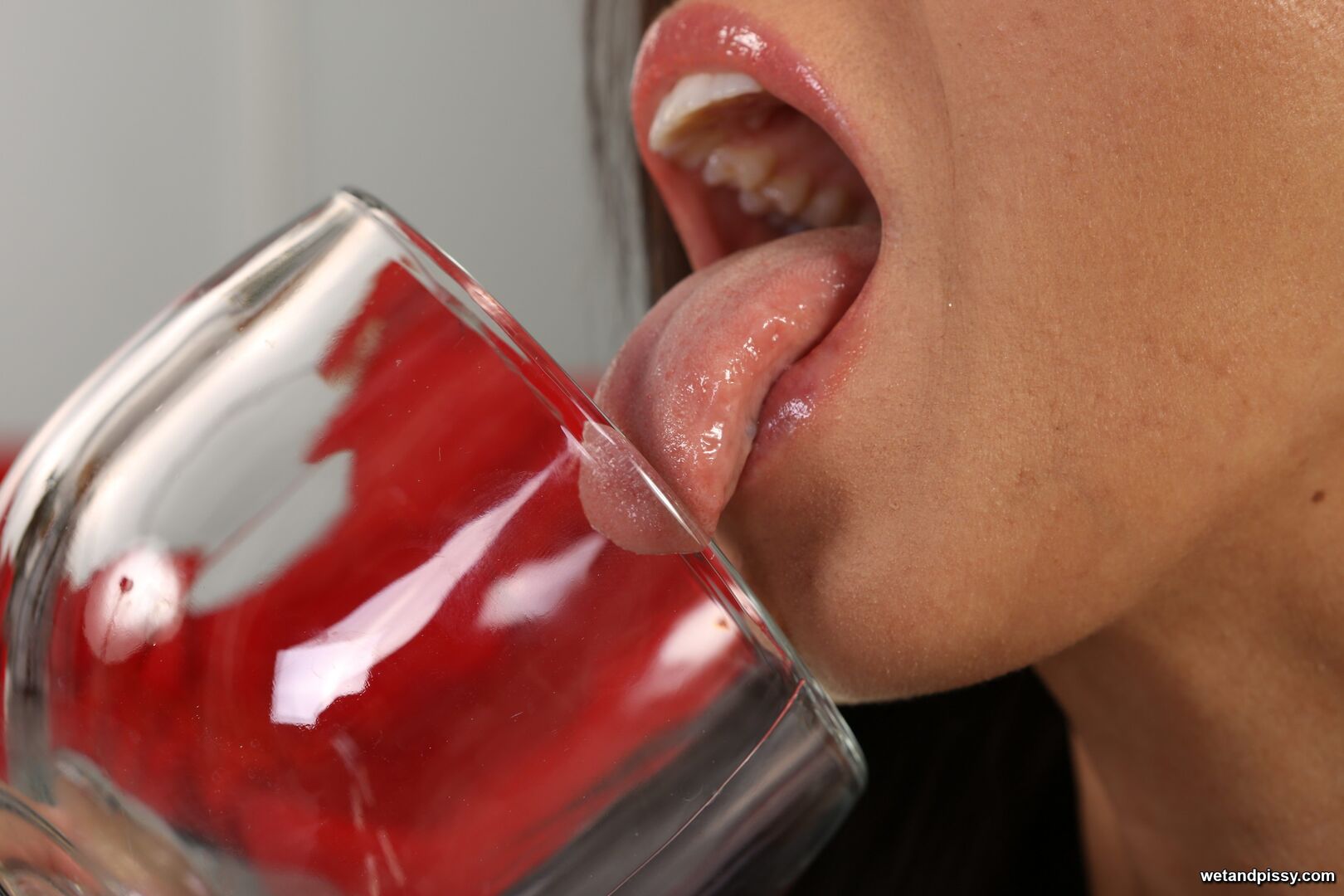 VICKY LOVE — PERFECTING HER PISS PLAY