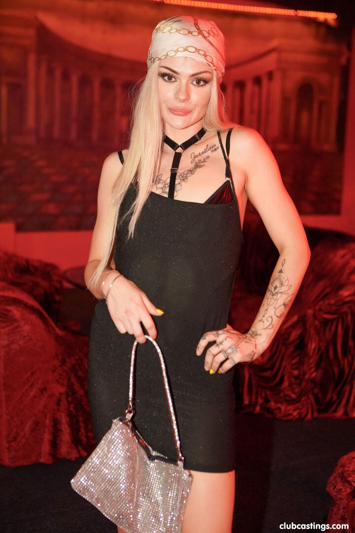 From pornstar to club girl
