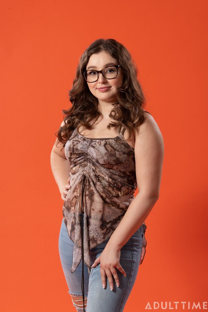 Up Close with Leana Lovings