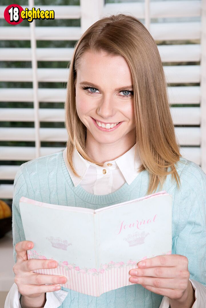Dear Diary, I Need to Cum