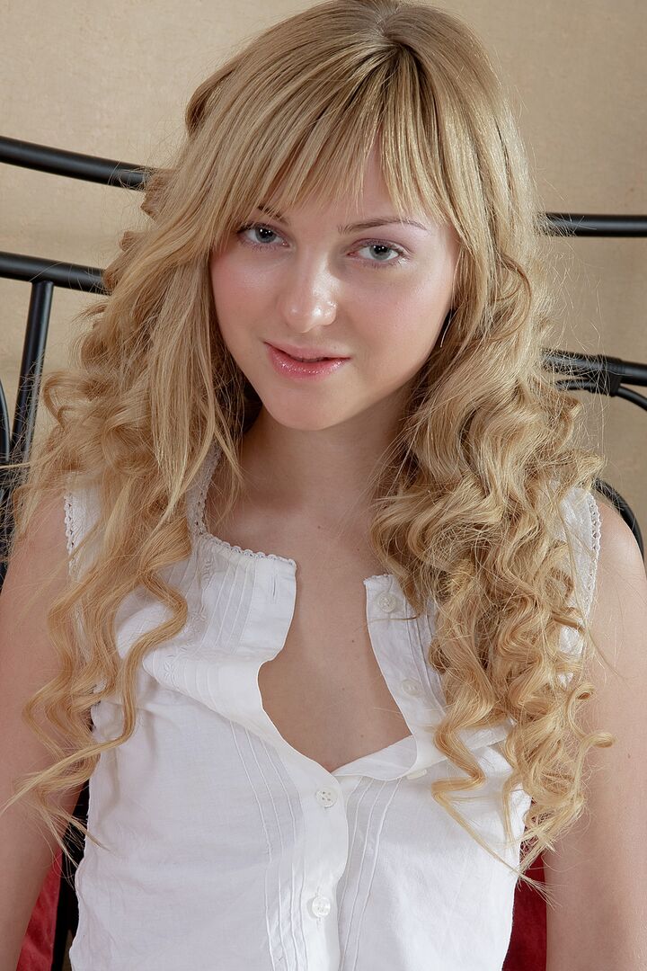 Afternoon Delight with Adorable Blond Teen Silvia!