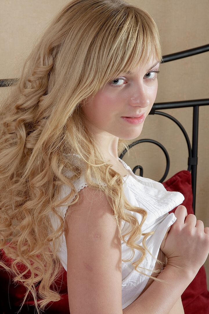 Afternoon Delight with Adorable Blond Teen Silvia!