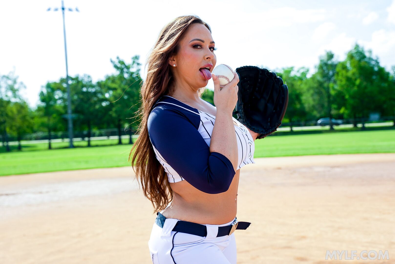 A Homerun Milf