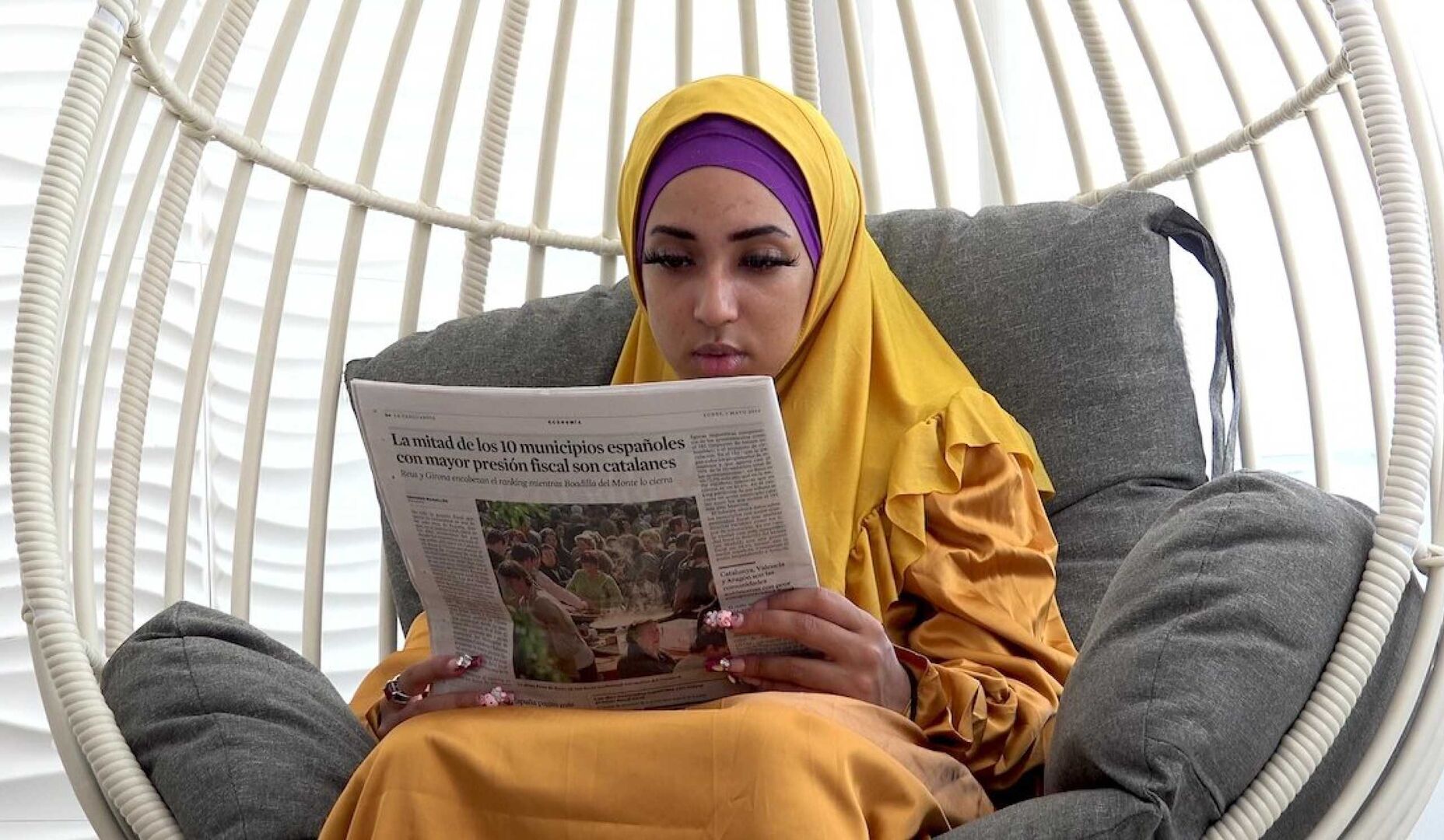 Tired wife in hijab gets sexual energy