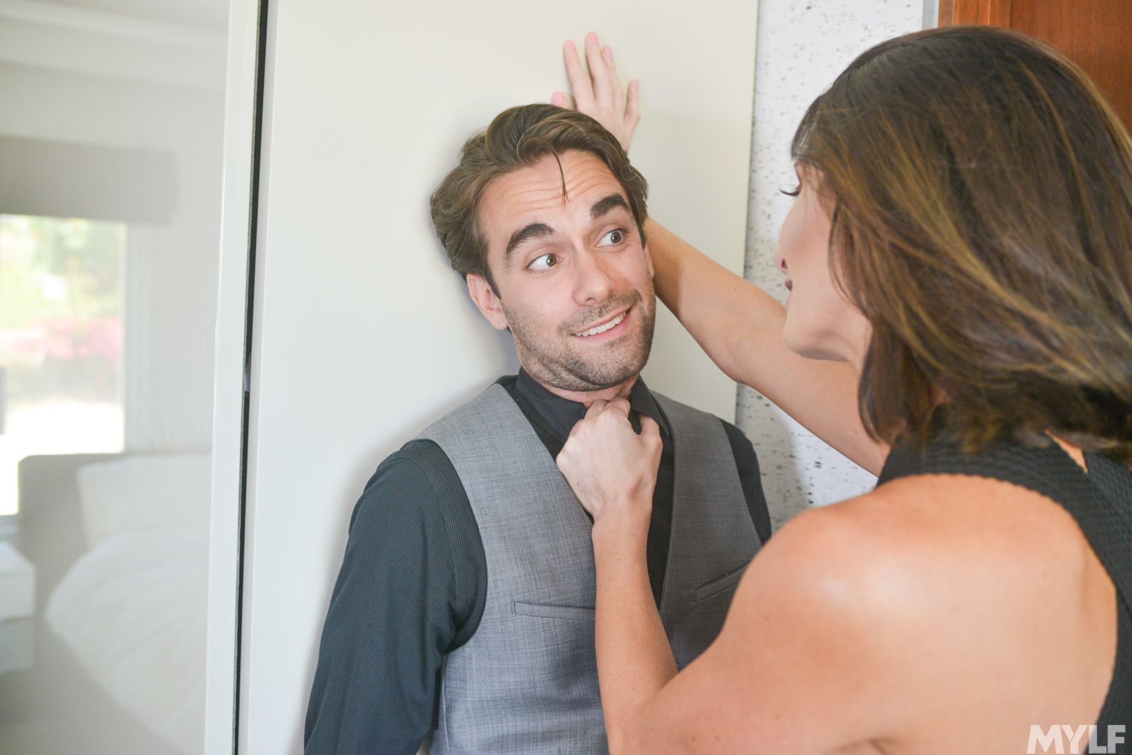 Bitter Mylf Finds Happiness In Sweet Interns Cock