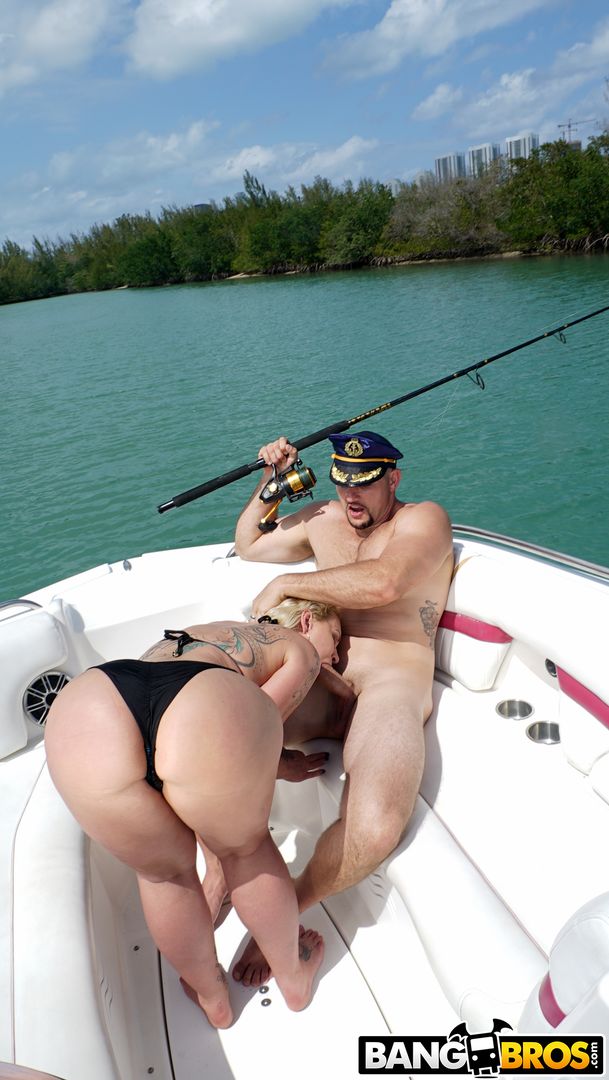 Doing Anal In A Wild Boat Ride
